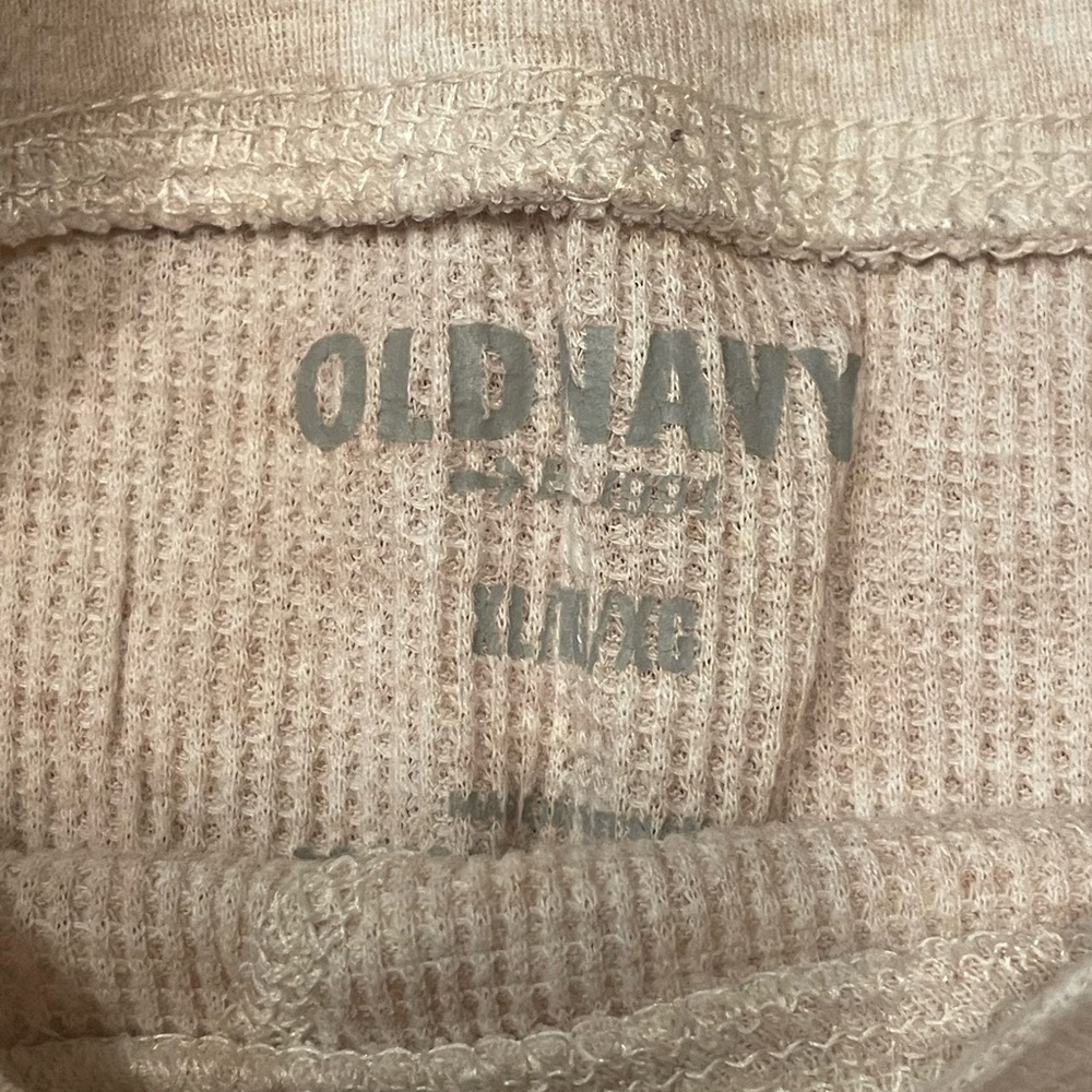 Old Navy Women’s Waffle Shirt - Picture 2 of 2
